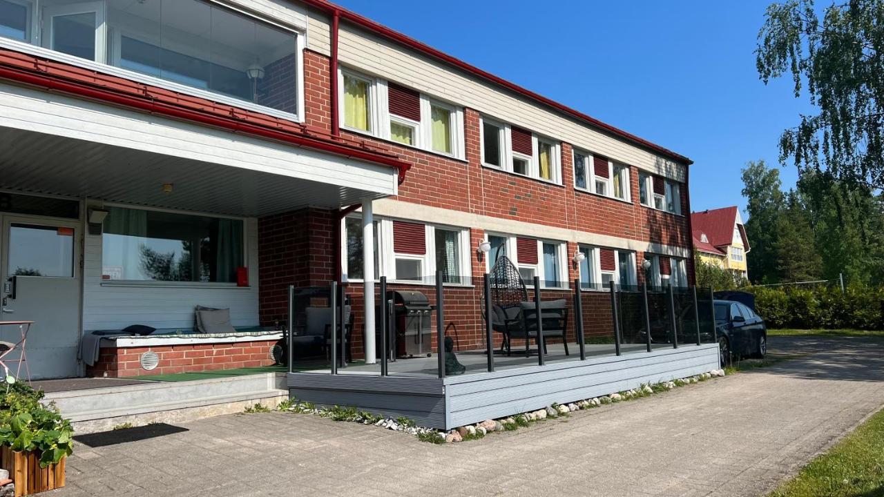 Vanha Koulu Suolahti Exterior foto