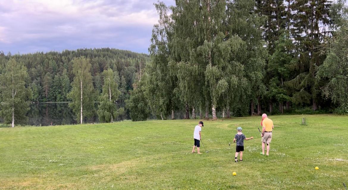 Vanha Koulu Suolahti Exterior foto