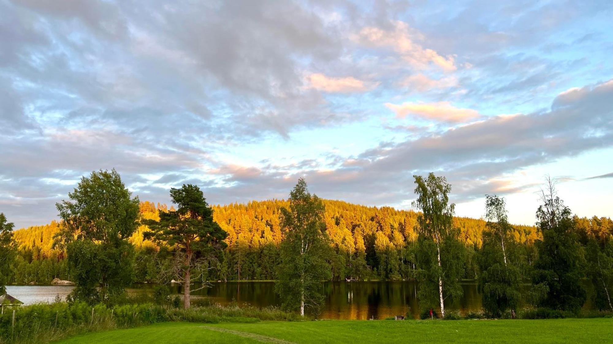 Vanha Koulu Suolahti Exterior foto